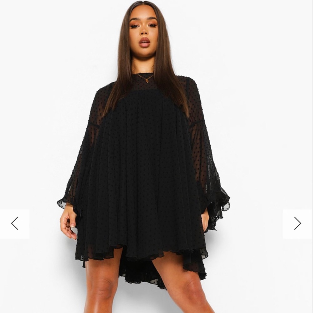 COPY - BooHoo 12 DOBBY MESH PLEATED DETAIL SMOCK DRESS